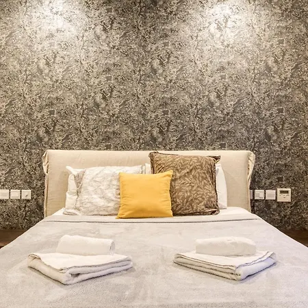 Elegant, Spacious Lux With Mesmerising Views By 360 Estates
