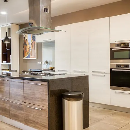 Διαμέρισμα Elegant, Spacious Lux With Mesmerising Views By 360 Estates