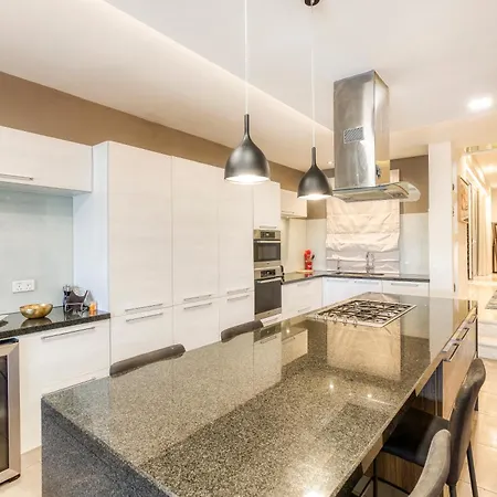 Elegant, Spacious Lux With Mesmerising Views By 360 Estates * Ta Xbiex