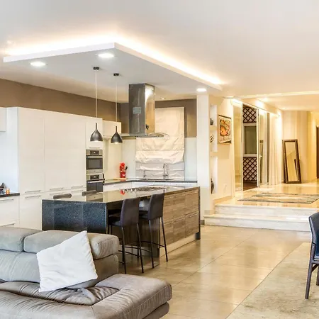 Apartman Elegant, Spacious Lux With Mesmerising Views By 360 Estates *