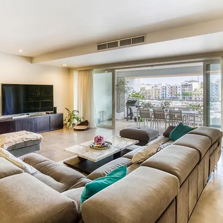 Elegant, Spacious Lux With Mesmerising Views By 360 Estates * Ta Xbiex