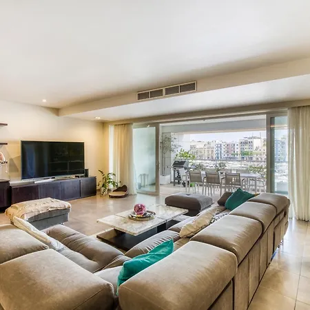 Elegant, Spacious Lux With Mesmerising Views By 360 Estates * Ta Xbiex