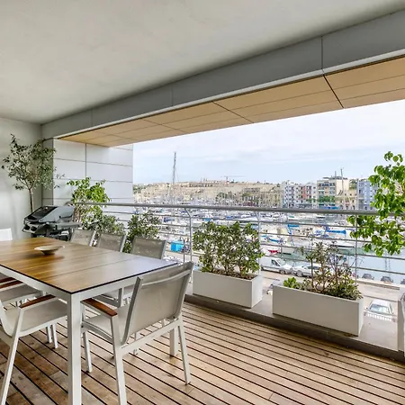 Elegant, Spacious Lux With Mesmerising Views By 360 Estates